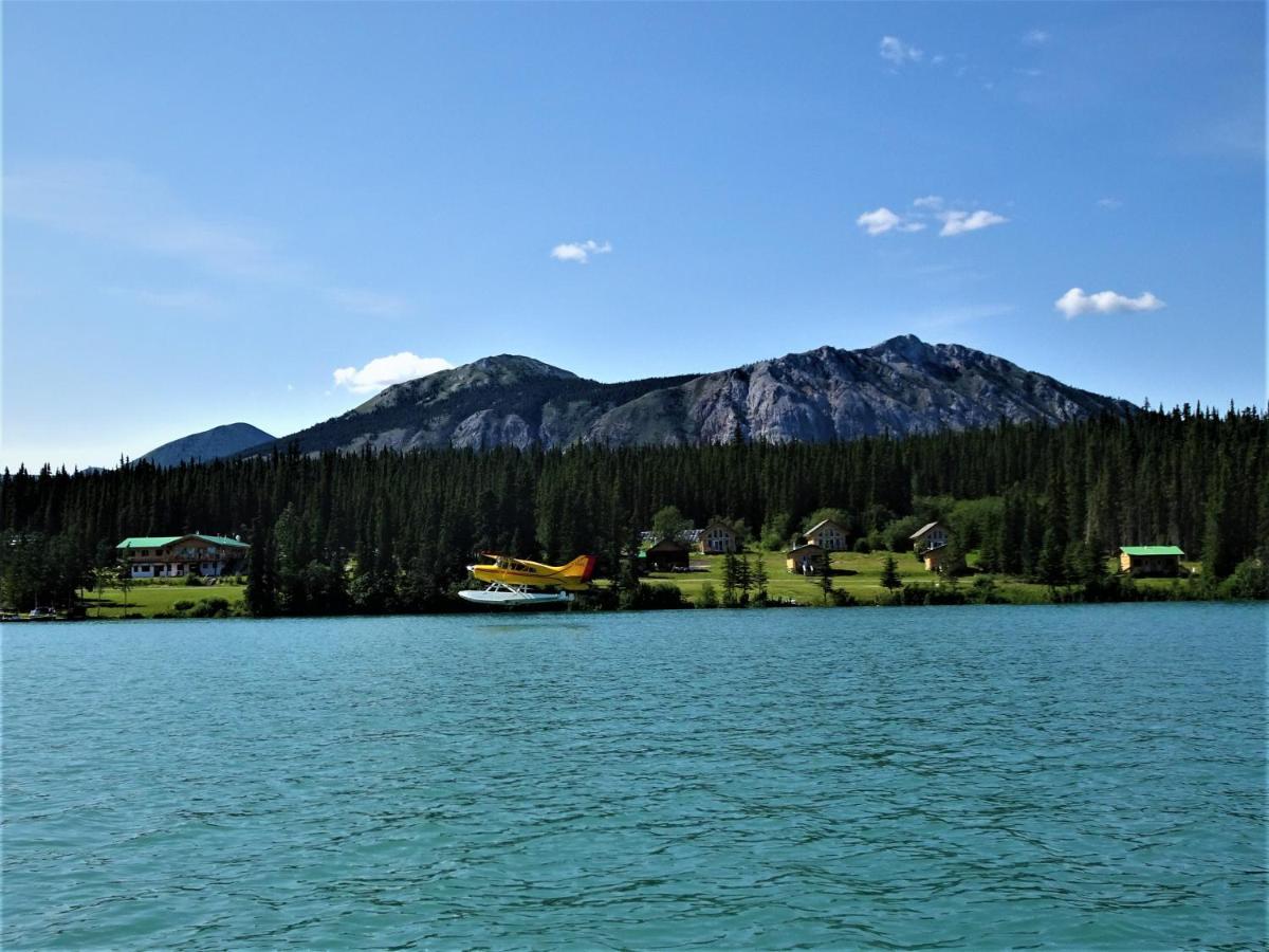 Southern Lakes Resort Tagish Exterior foto