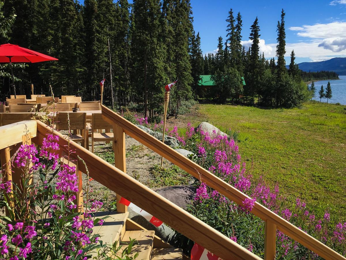 Southern Lakes Resort Tagish Exterior foto